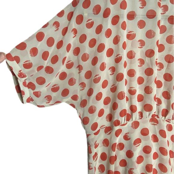 Large Women's Polka dot Blouse, Peridot top - Picture 5 of 7